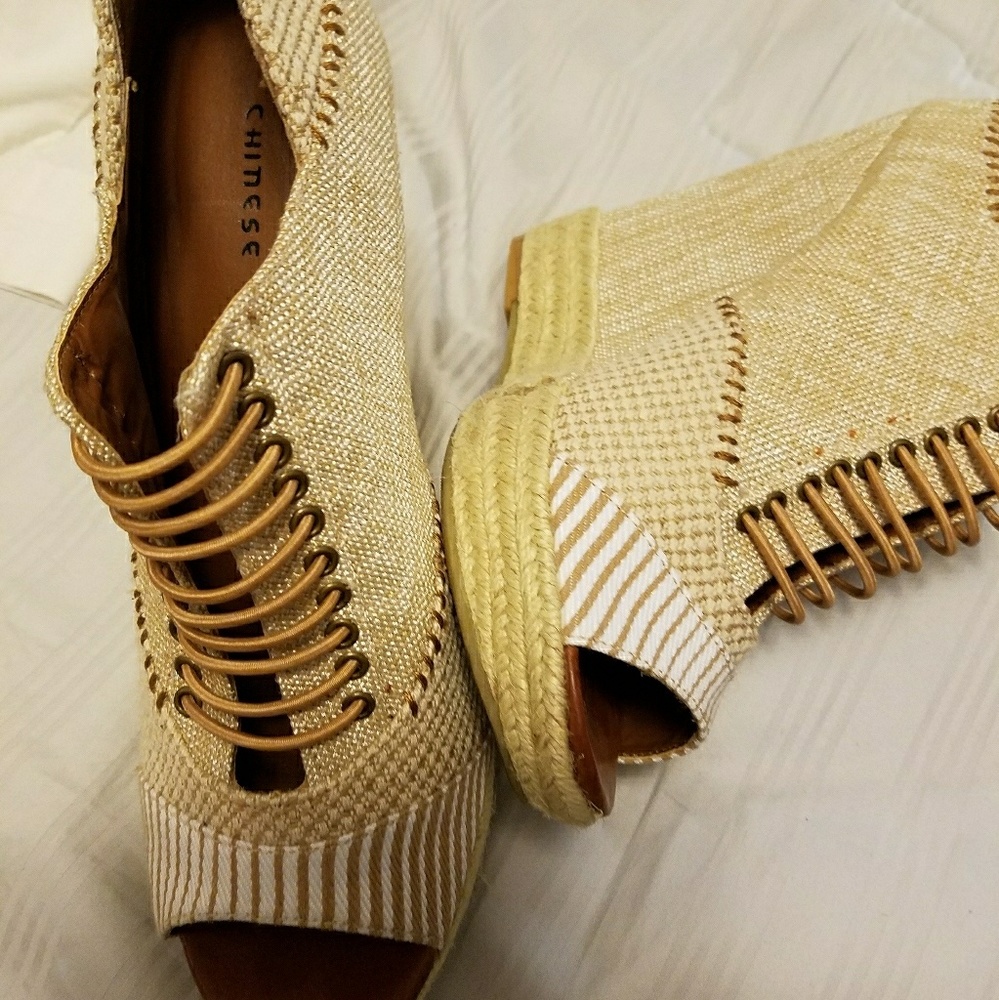 Wedge shoes